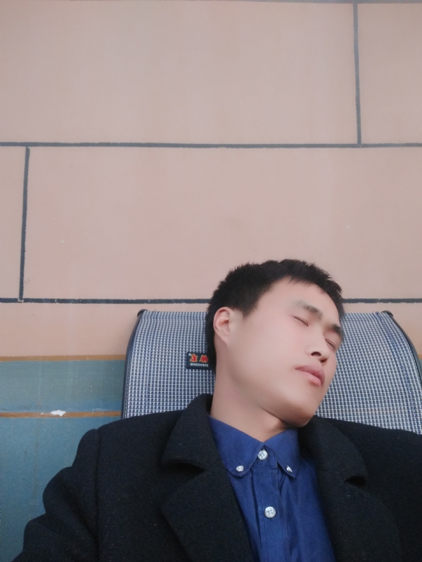 有钱爱情才能长久的第一张照片--柘荣相亲网
