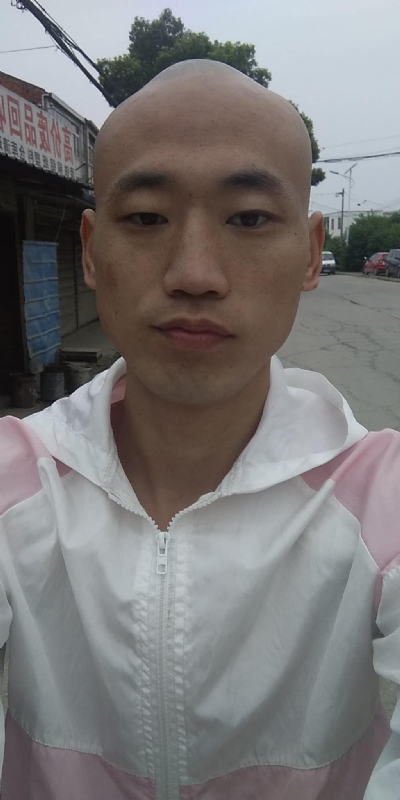 花花公子的第一张照片--柘荣相亲网