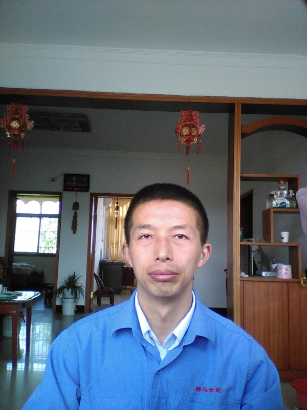 红玫瑰的第一张照片--柘荣相亲网