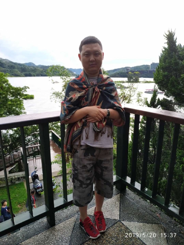 爱情里的俩个人的第一张照片--柘荣相亲网