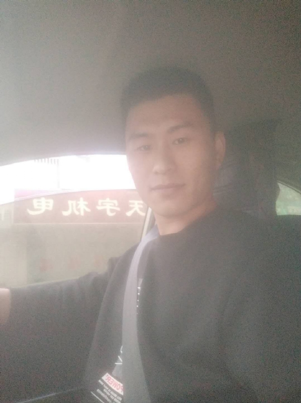 老鼠爱上猫的第一张照片--柘荣相亲网
