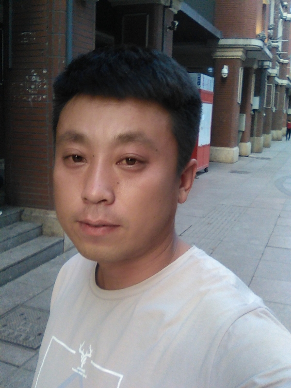 冰冷的心的第一张照片--柘荣相亲网