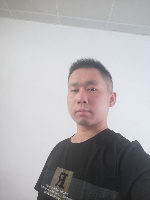 孤独的狼的第一张照片--柘荣相亲网