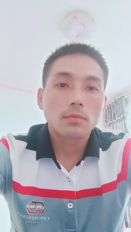 染红尘世的第一张照片--柘荣相亲网