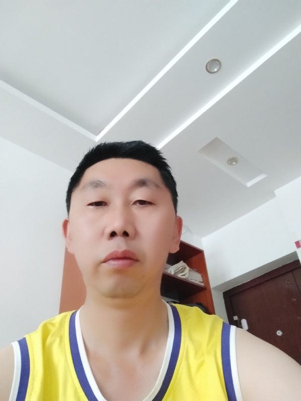 写尽半生纸上酸的第一张照片--柘荣相亲网