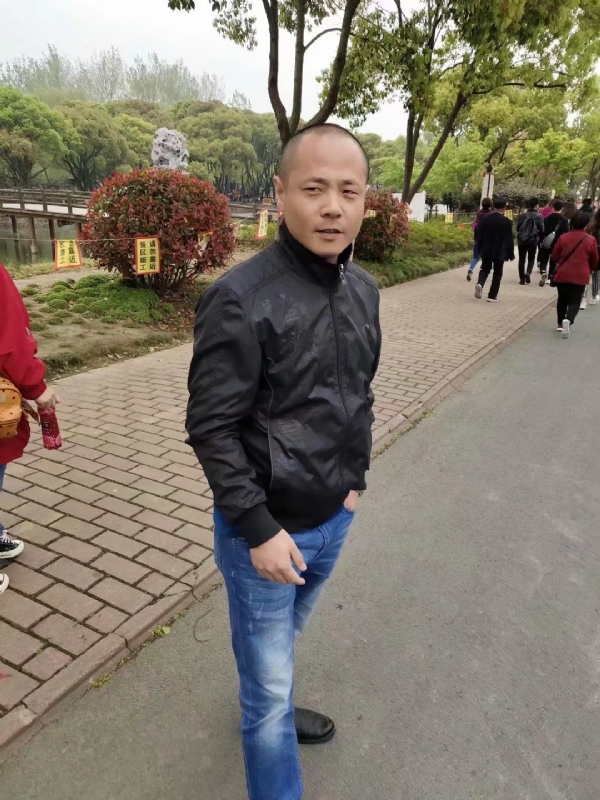 傻子的第一张照片--柘荣相亲网