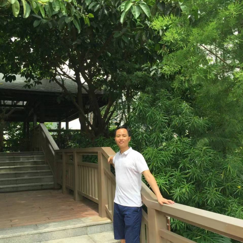 教书育人的第一张照片--柘荣相亲网