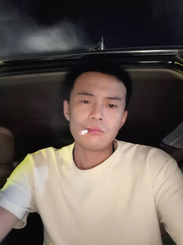 爱睡觉的土拨鼠的第一张照片--柘荣相亲网