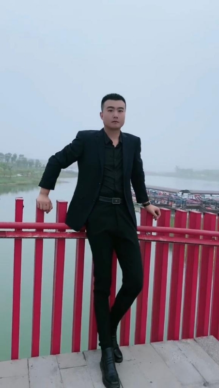 Albert的第一张照片--柘荣相亲网
