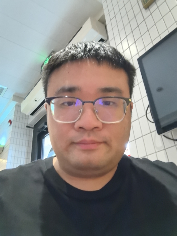 君临天下的第三张照片--柘荣相亲网